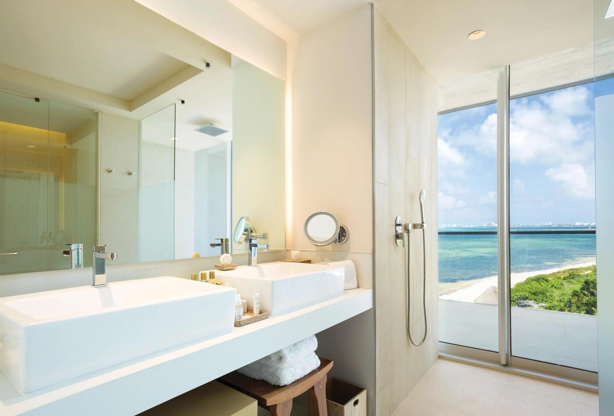 Vantage Club Master Crew Suite suite Ocean View