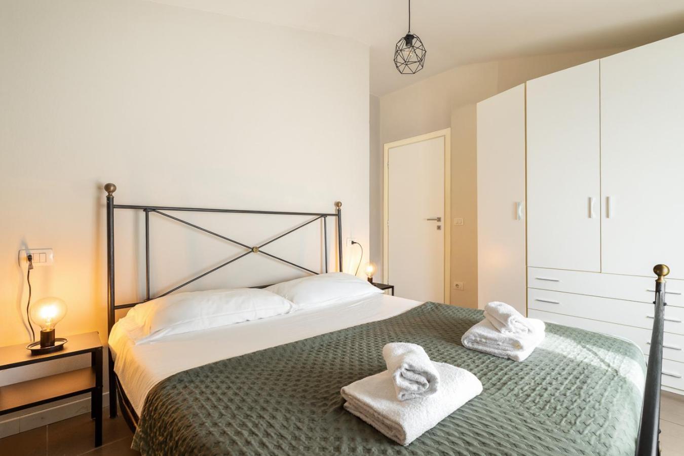 Apartment mit Balkon