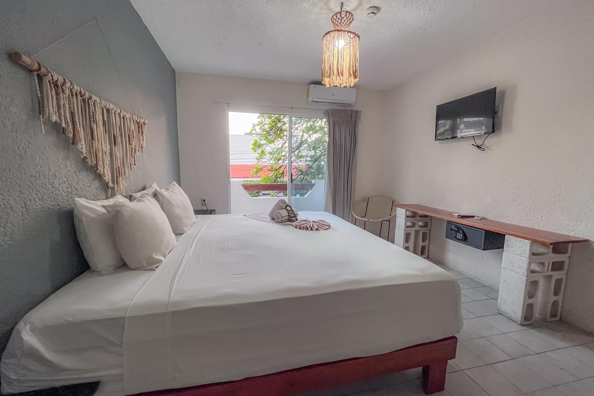 Deluxe King Room