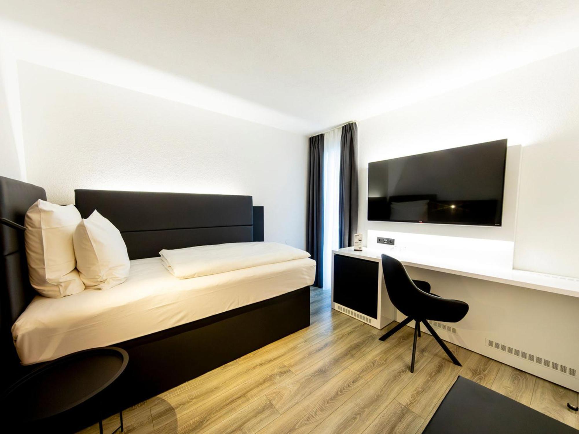 Economy Single Room