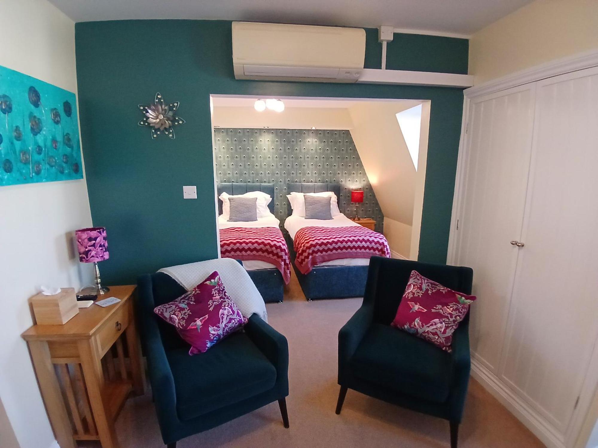 Suite 1