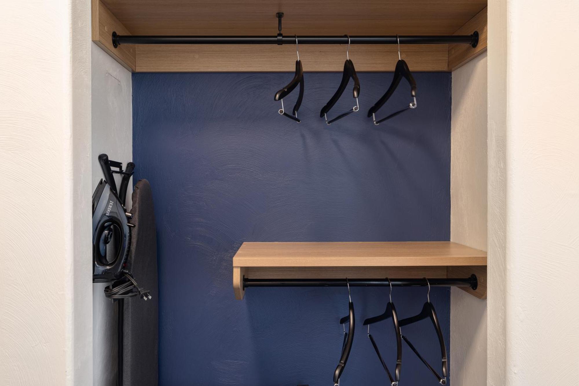 Habitación con bañera adaptada para personas de movilidad reducida/con discapacidad auditiva - 1 cama extragrande
