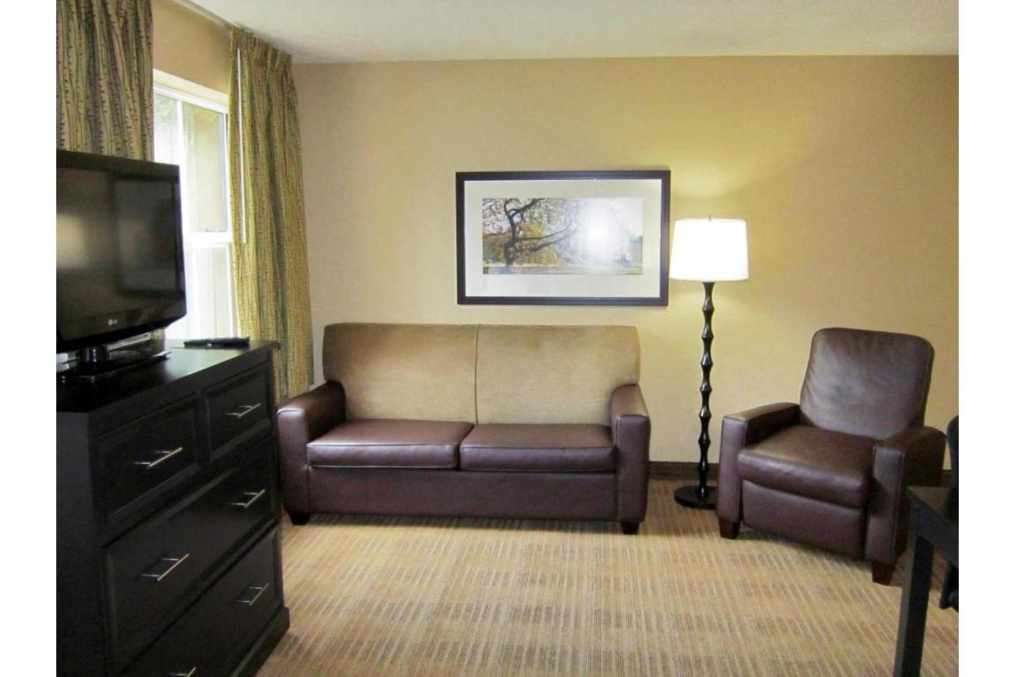 1 Queen Bed | Non-Smoking, Kitchen, Sofa-Bed