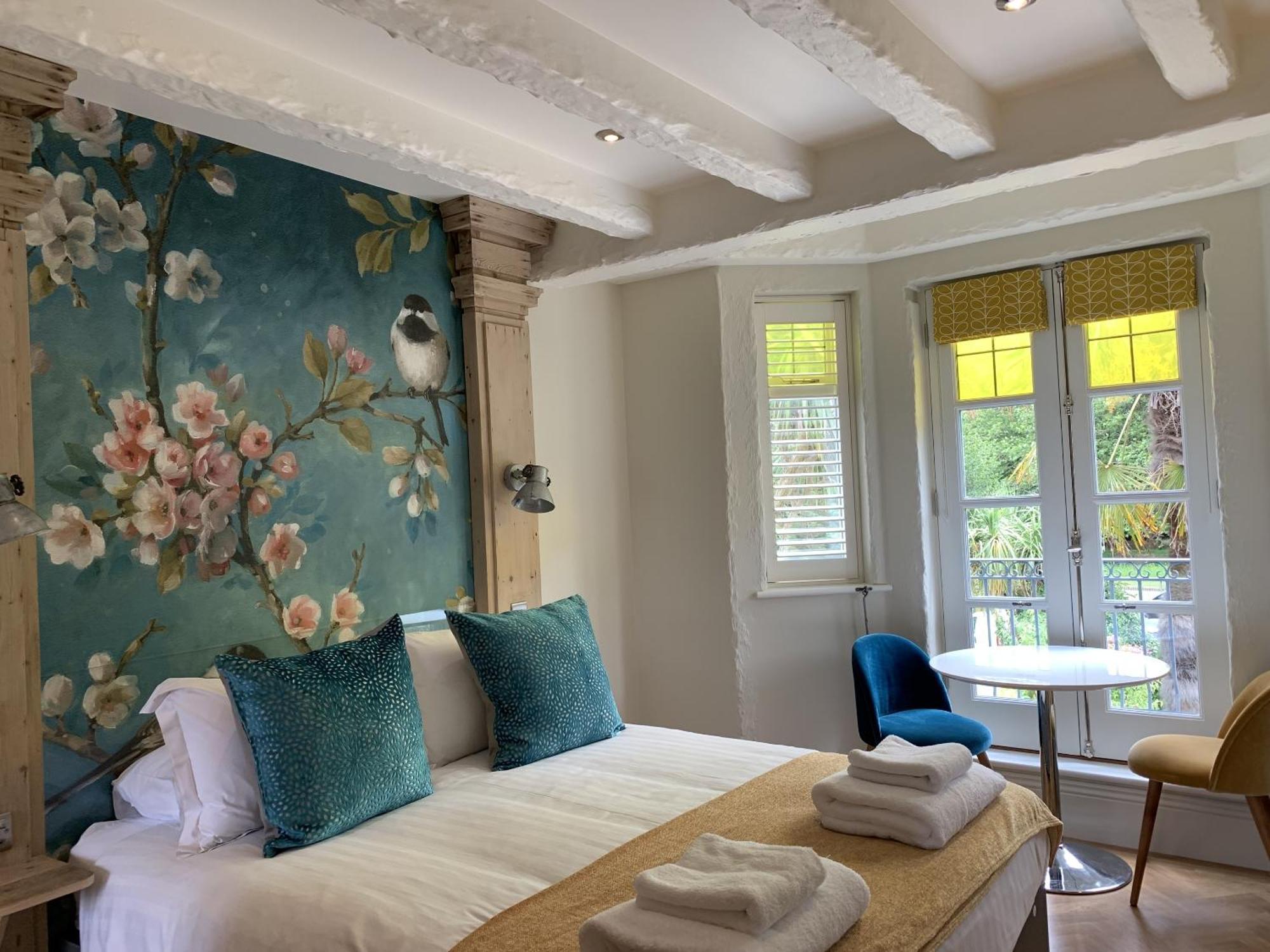Deluxe Suite,1758569217:JPEG