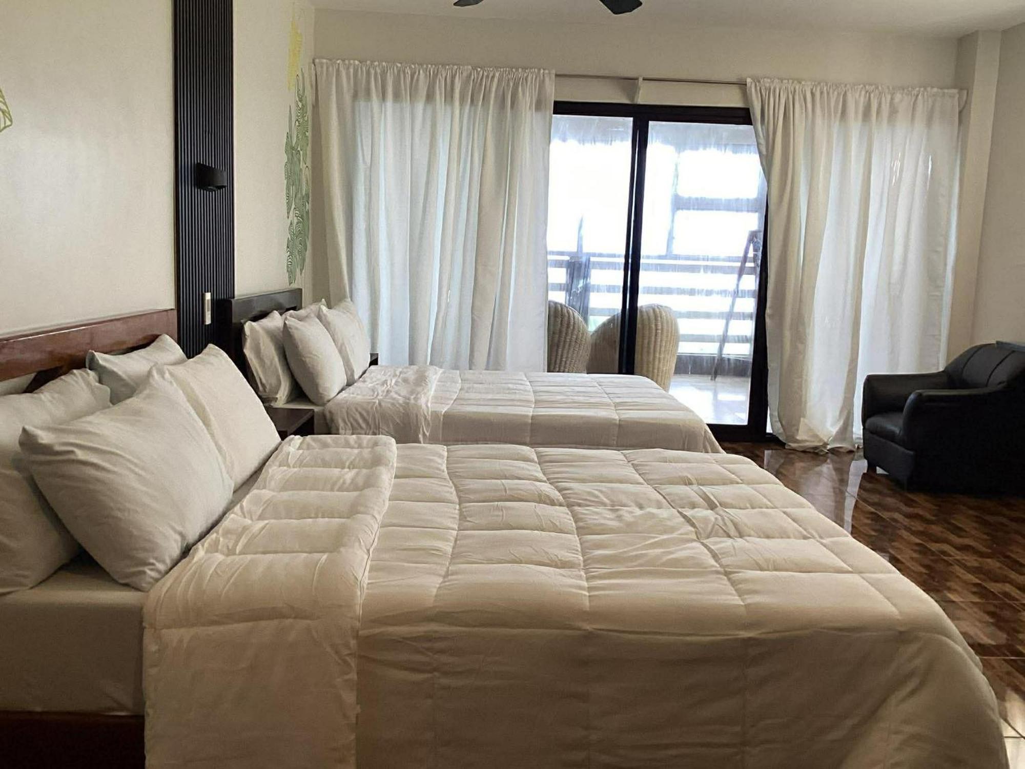 Quadruple Room Sea View