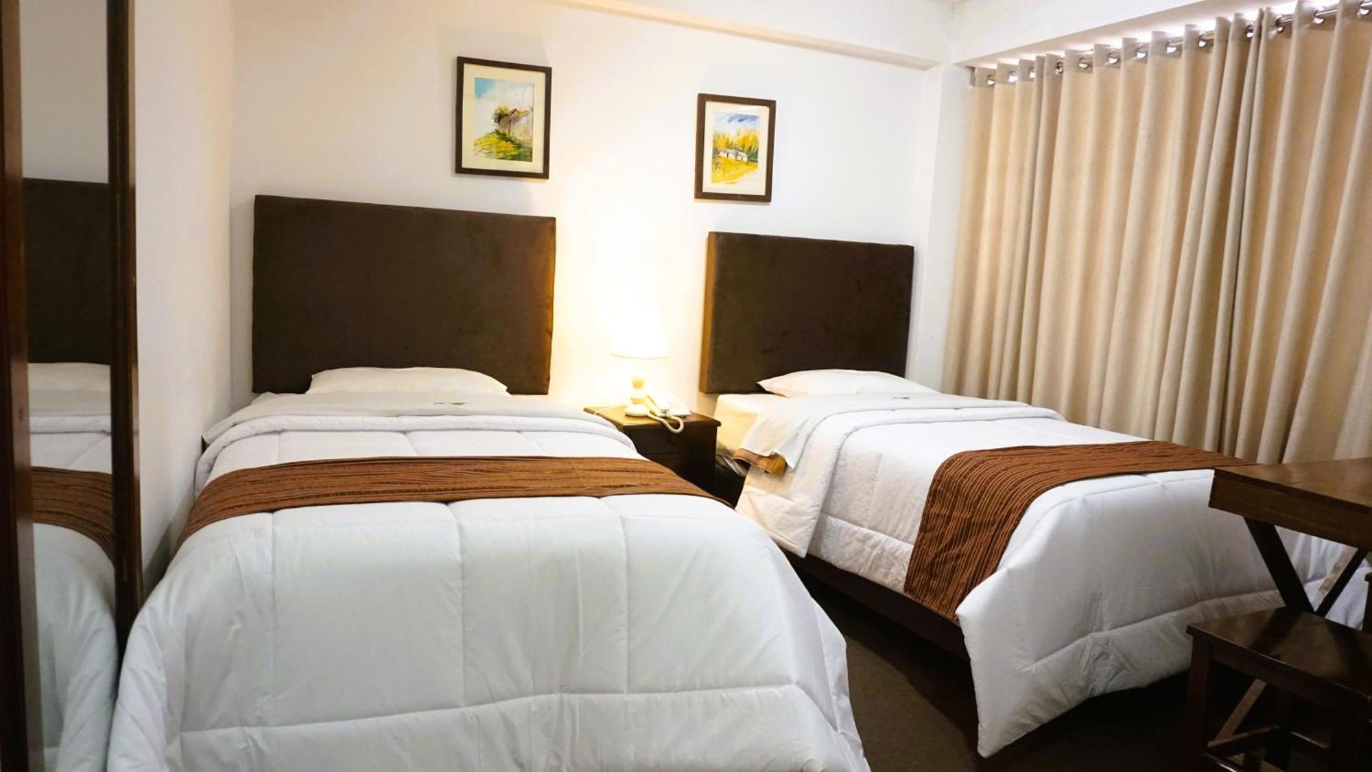 Standard Twin Room