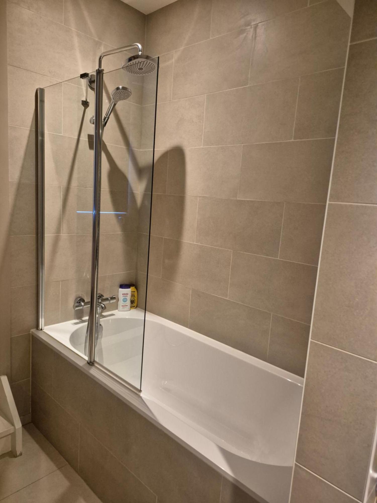 Deluxe Double Room Bath