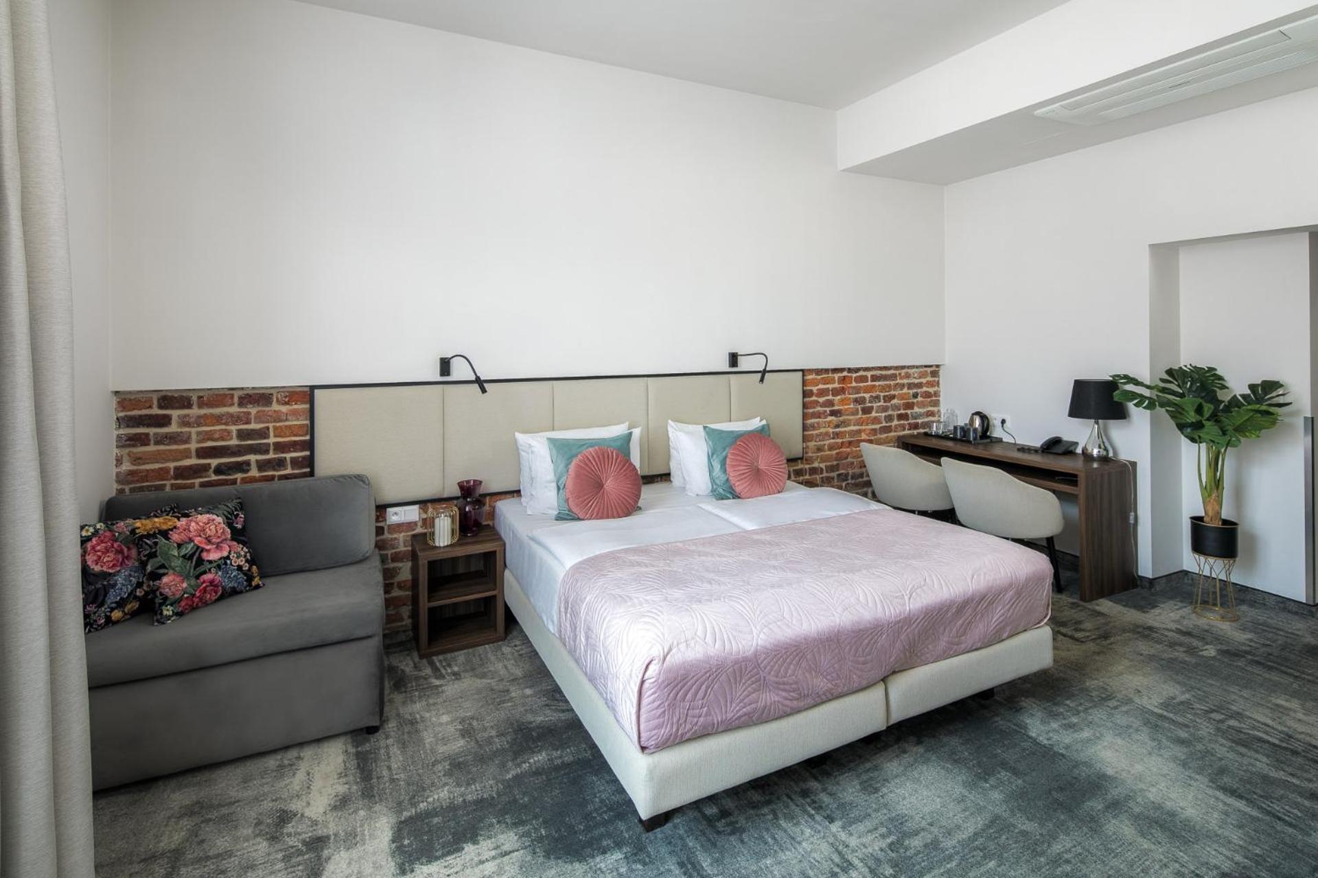 Superior Triple Room
