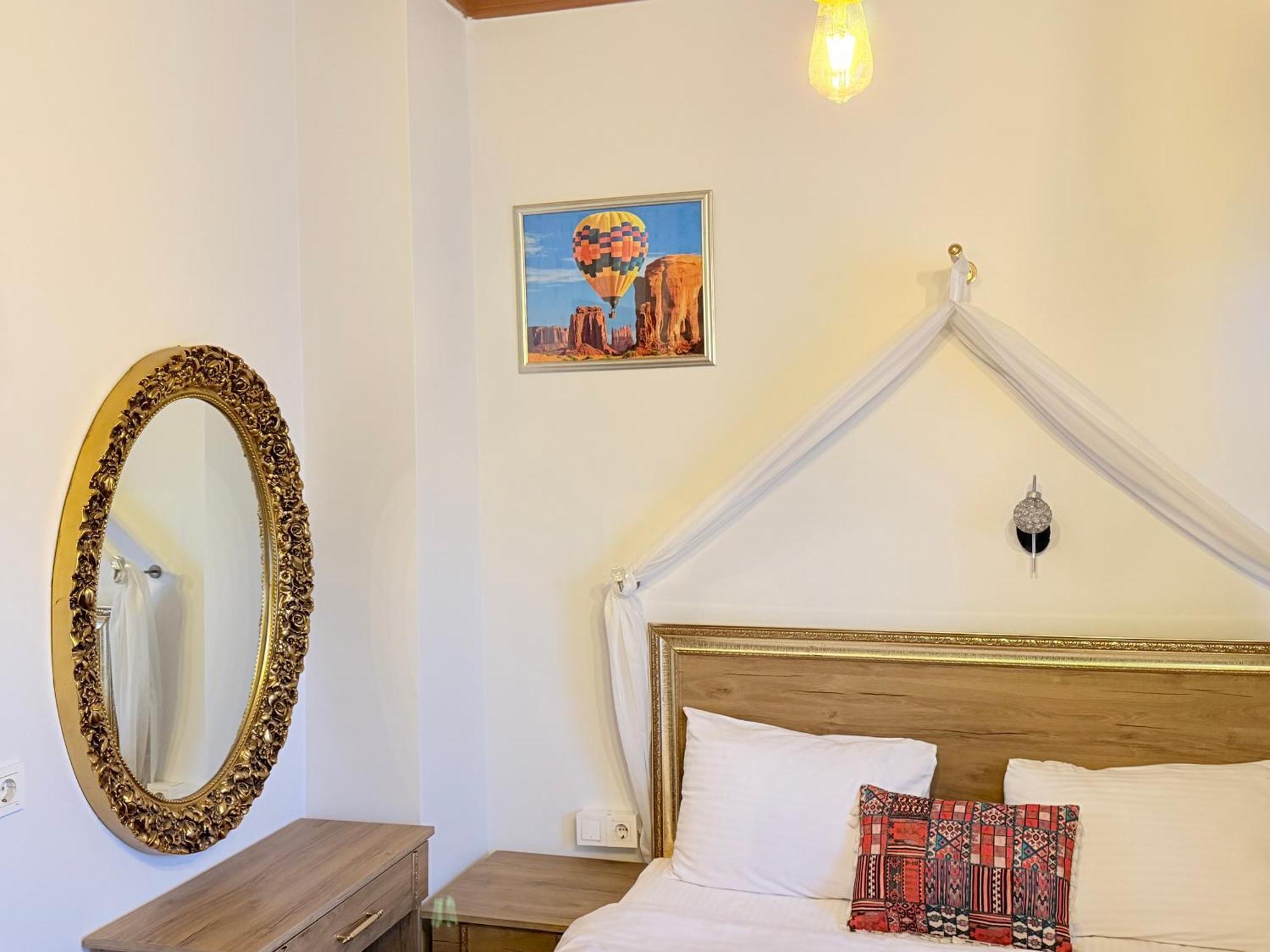 Budget Double Room,1758810331:JPEG