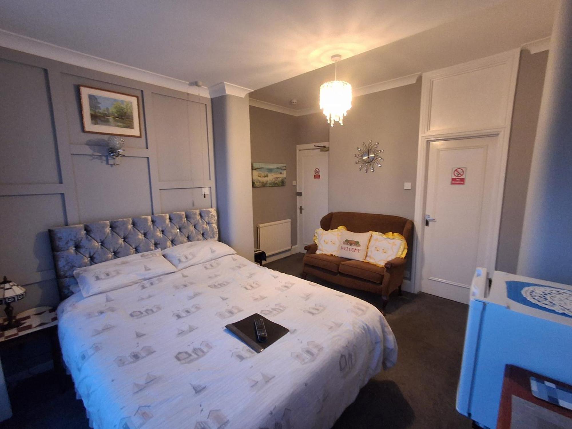 Deluxe Double Room with Bath