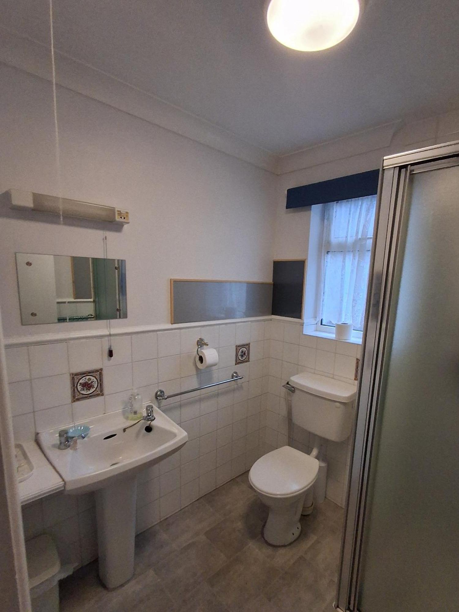 Deluxe Double Room with Shower