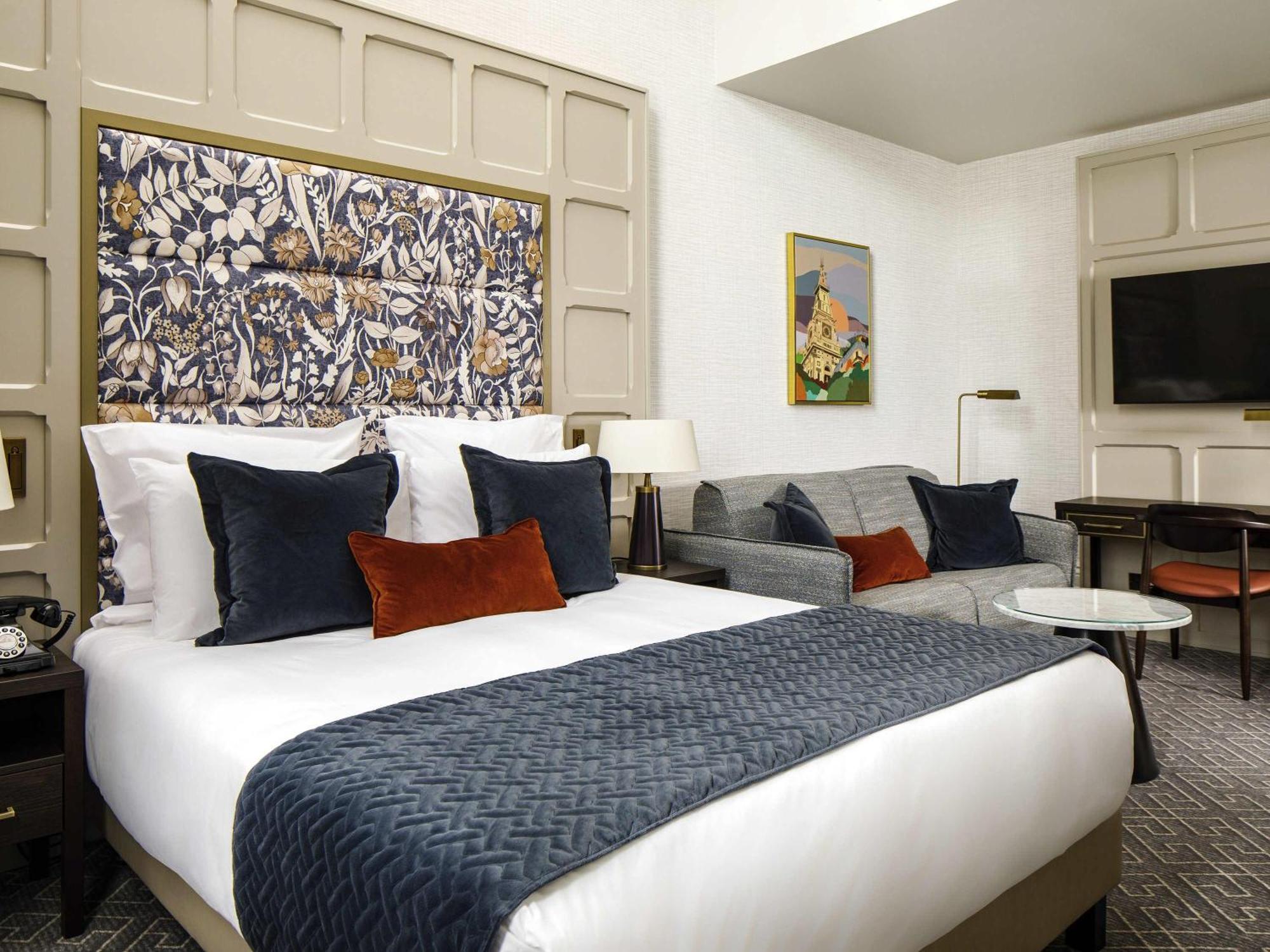 Executive Suite with One King Bed