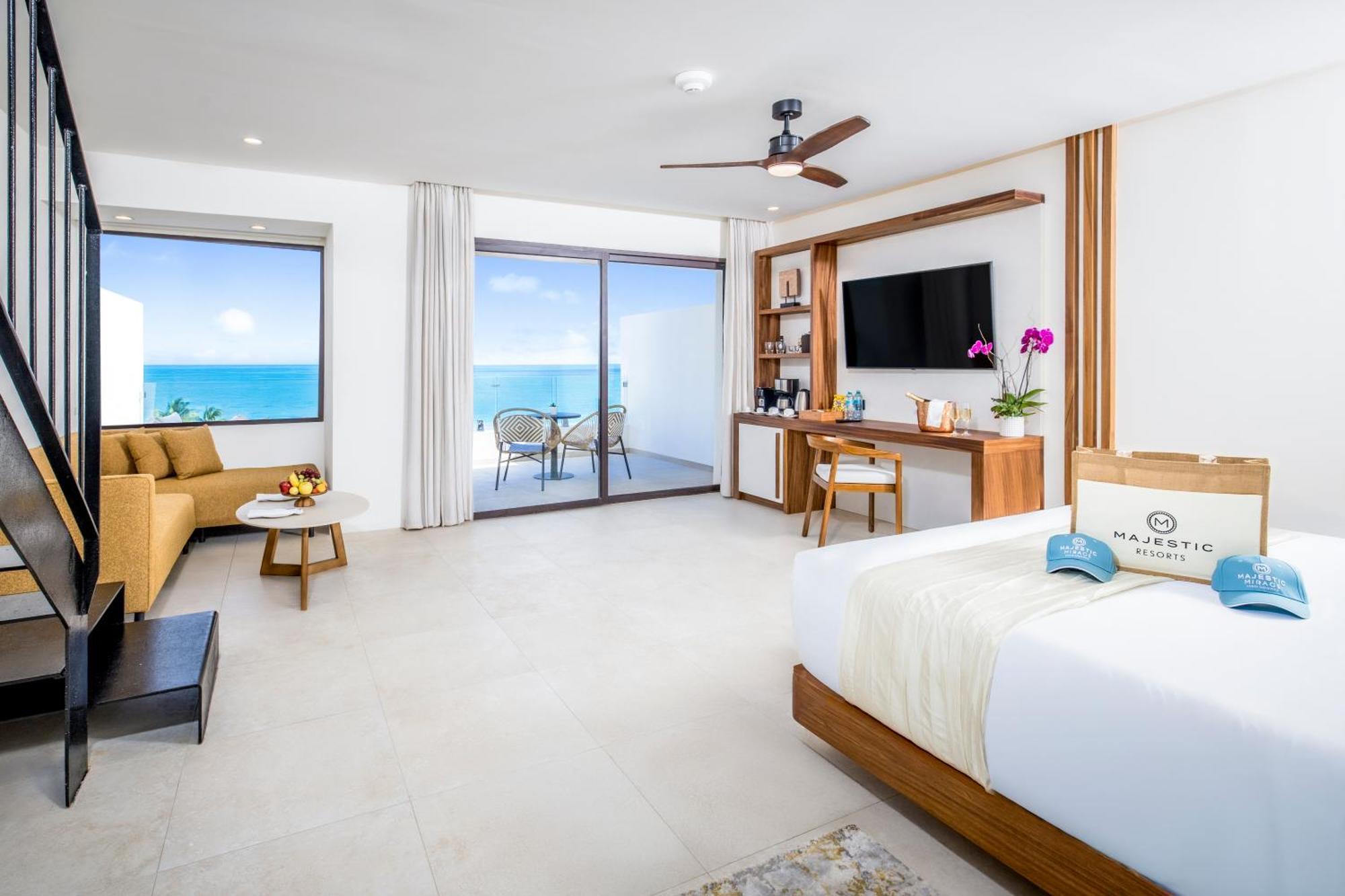 Mirage Club Plunge Pool Suite Oceanfront 18