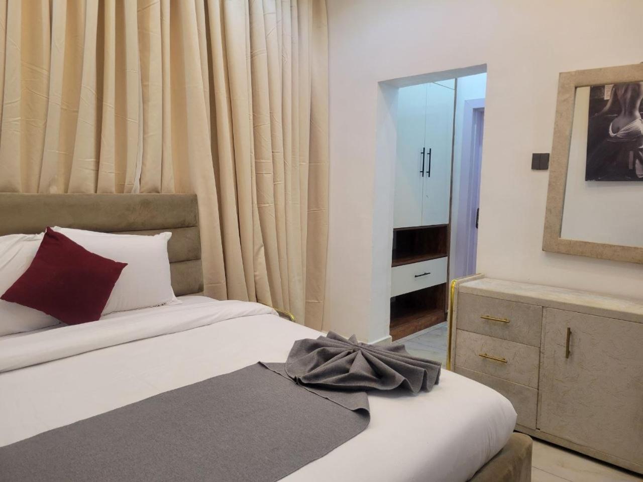 Standard Suite