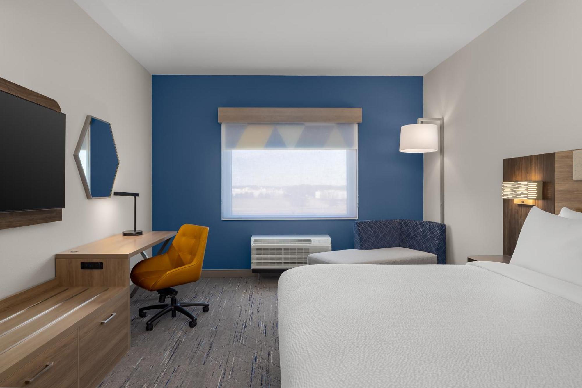 Standard King Room