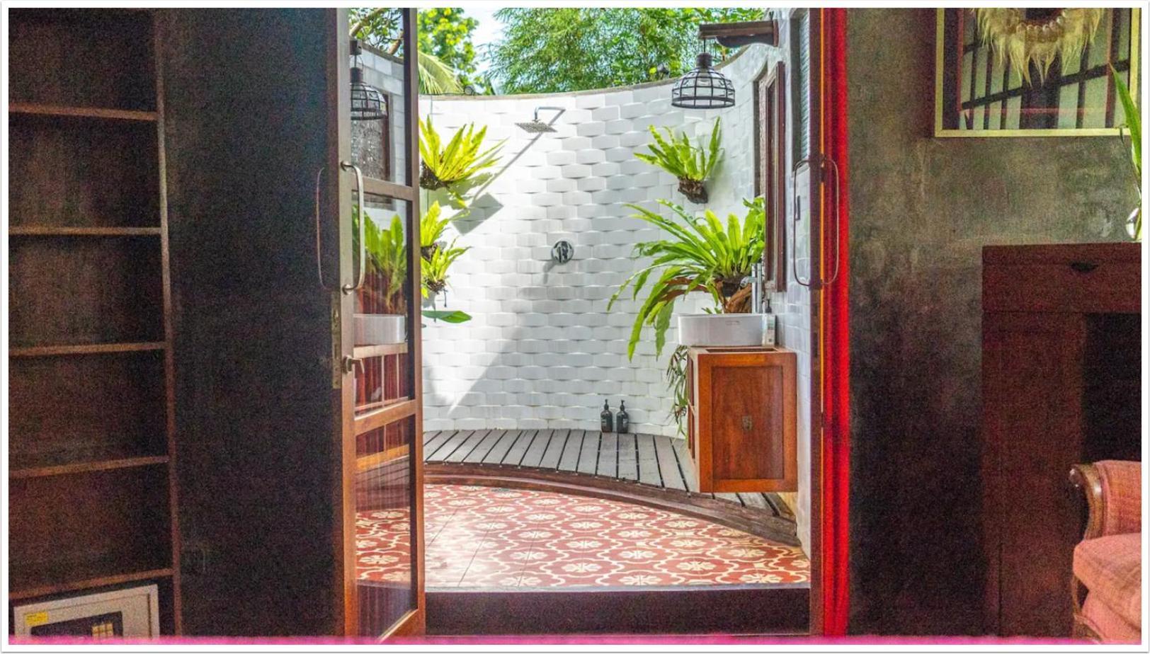 Deluxe Double Room with Extra Bed