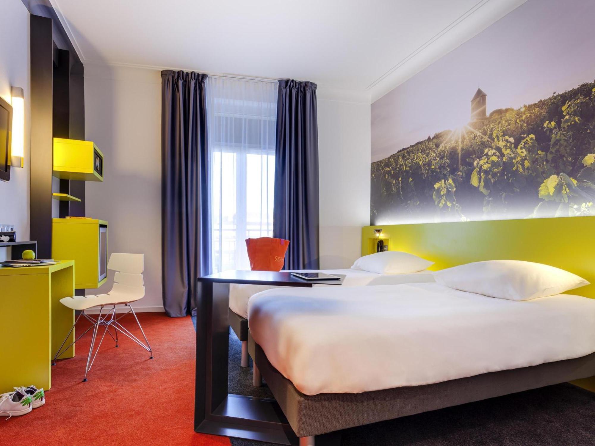 Standard Twin Room