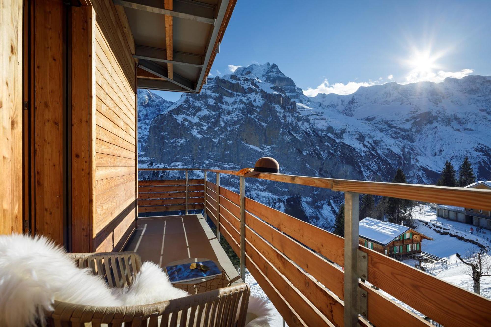Corner Junior Suite balcony Eiger mountain view