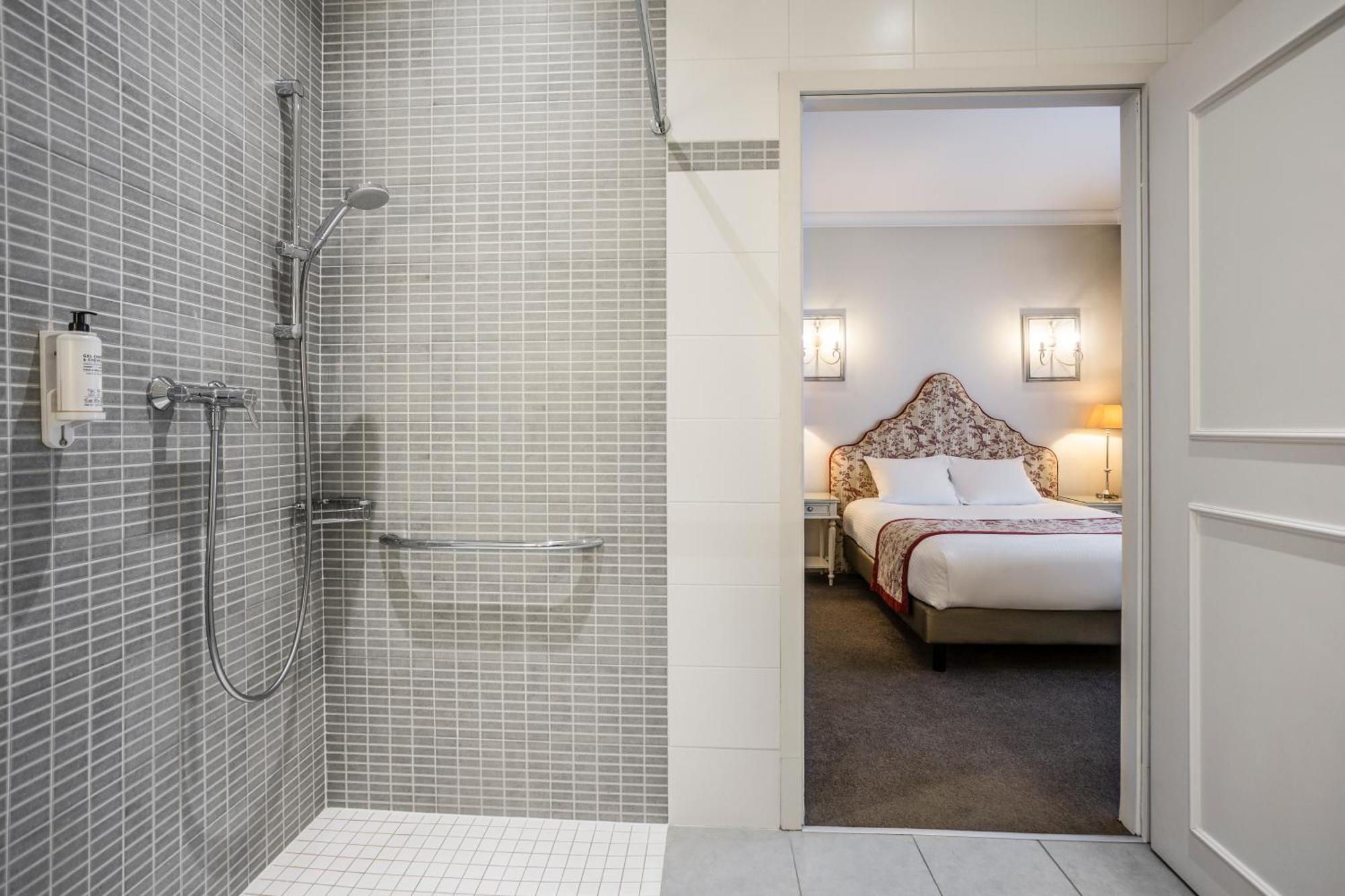 Superior Queen Room