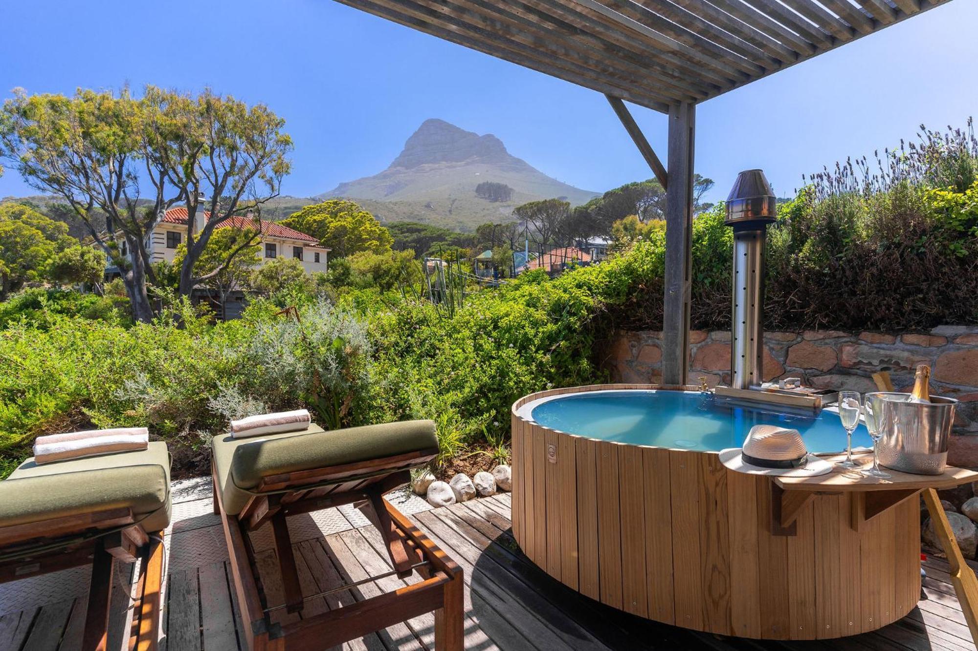 Deluxe Double or Twin Room with Garden View