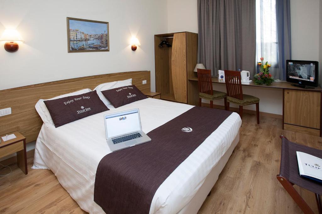 Superior Zimmer mit Kingsize-Bett