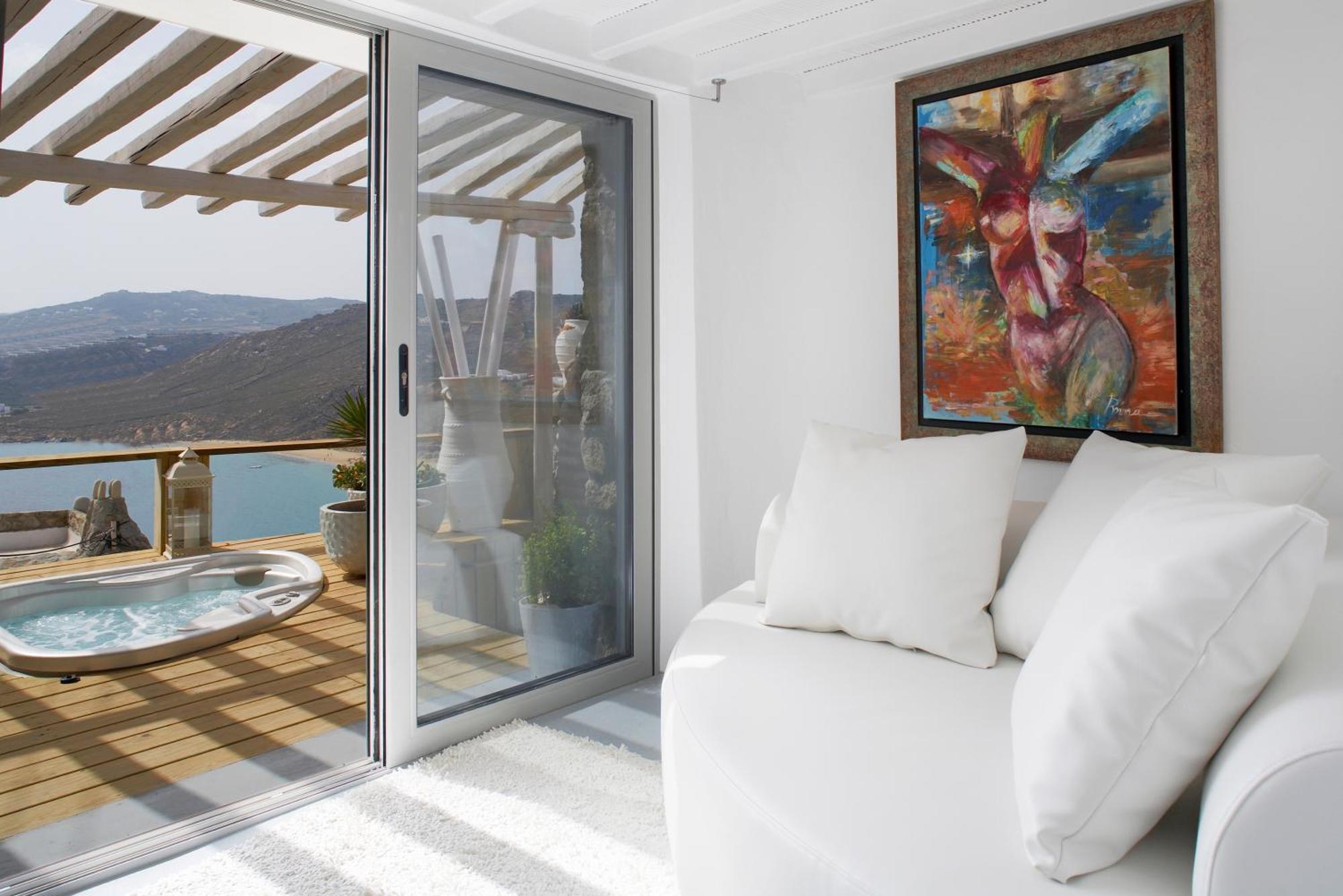 Junior Suite With Outdoor Jetted Tub Sea View