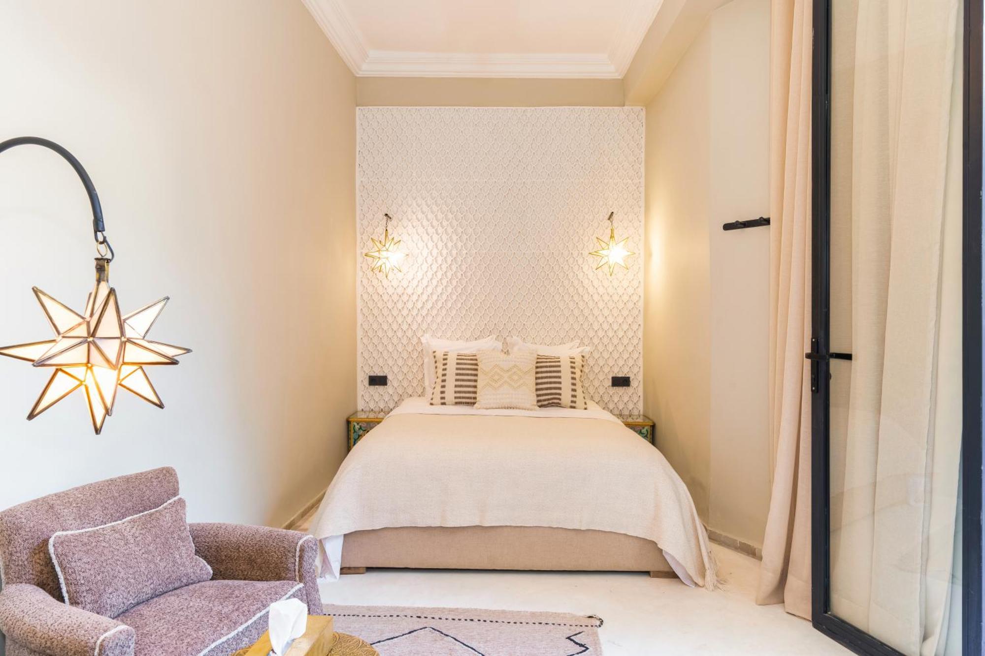 Deluxe Suite,1765167018:JPEG