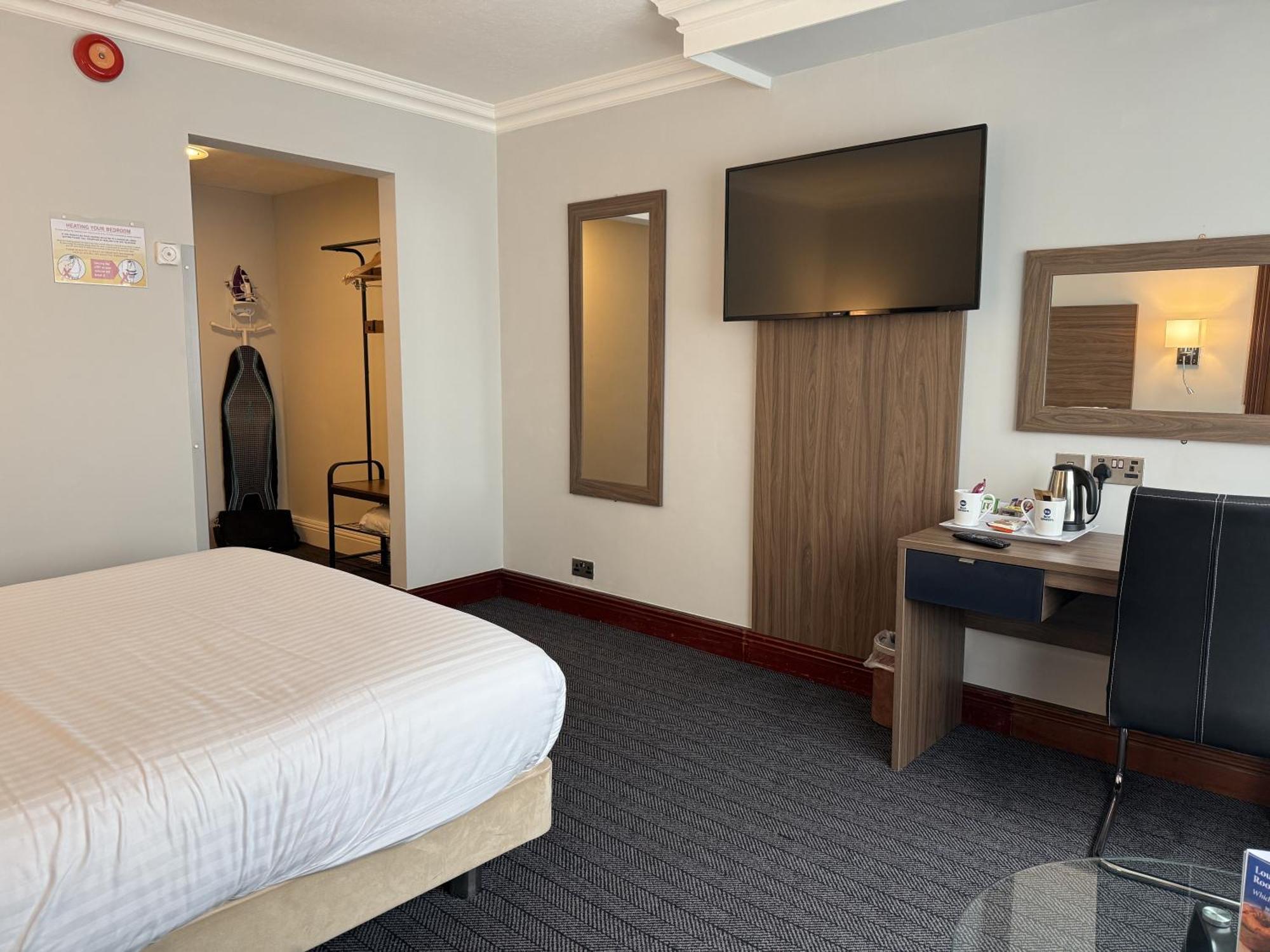 Standard King Room Non-Smoking