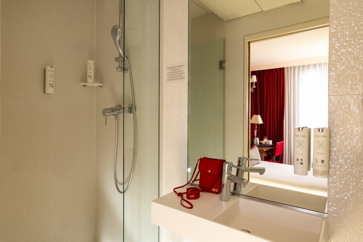 Single Room,1765169863:JPEG