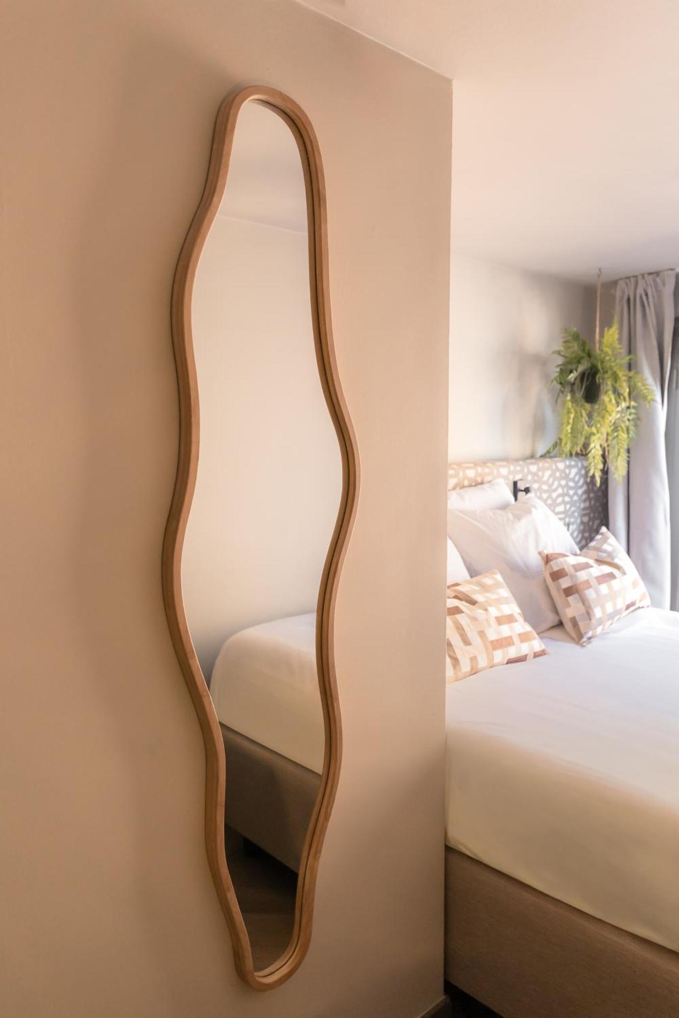 Cosy Double Room,1765174116:JPEG