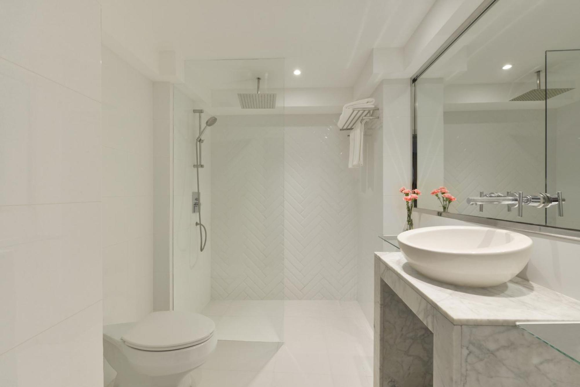 Tribeca Deluxe Two Queen Room