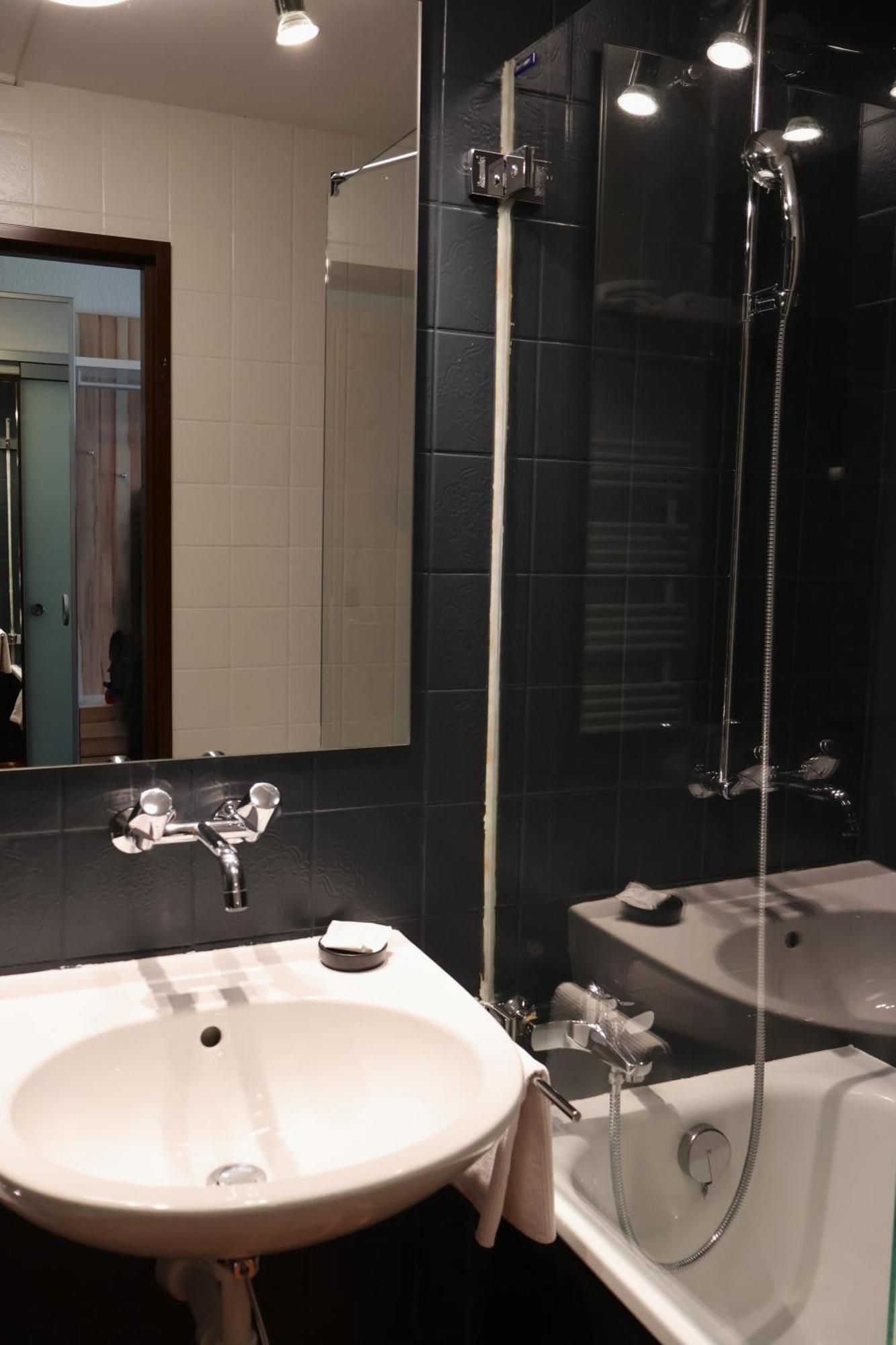 Superior Double Room Eiger view balcony