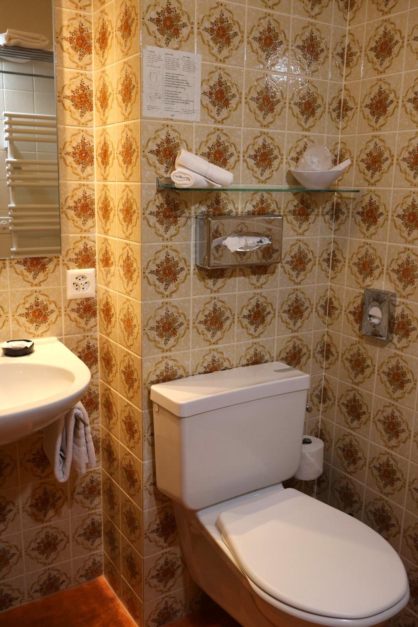 Superior Double Room Enzian Eiger view garden access