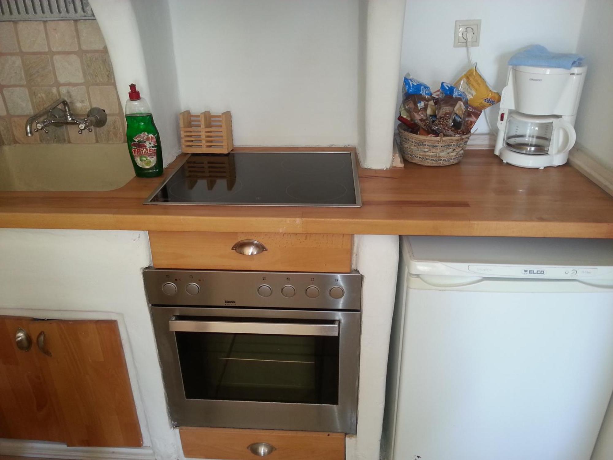 Studio with (2 Adults) Garden View