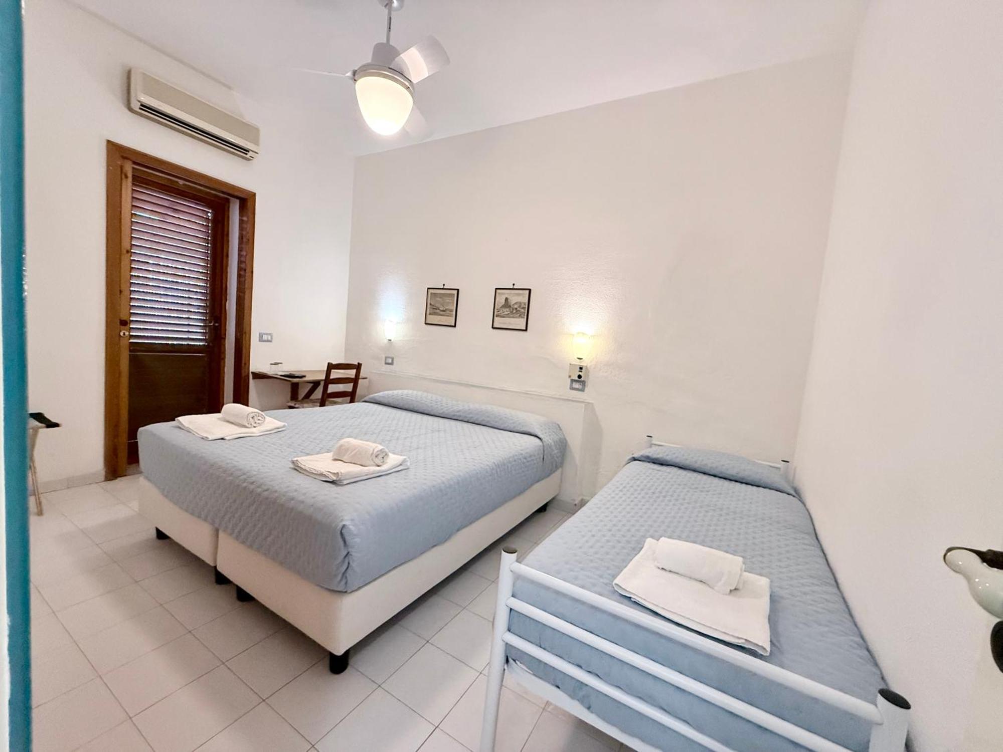 Two Connecting Rooms (5 Adults)