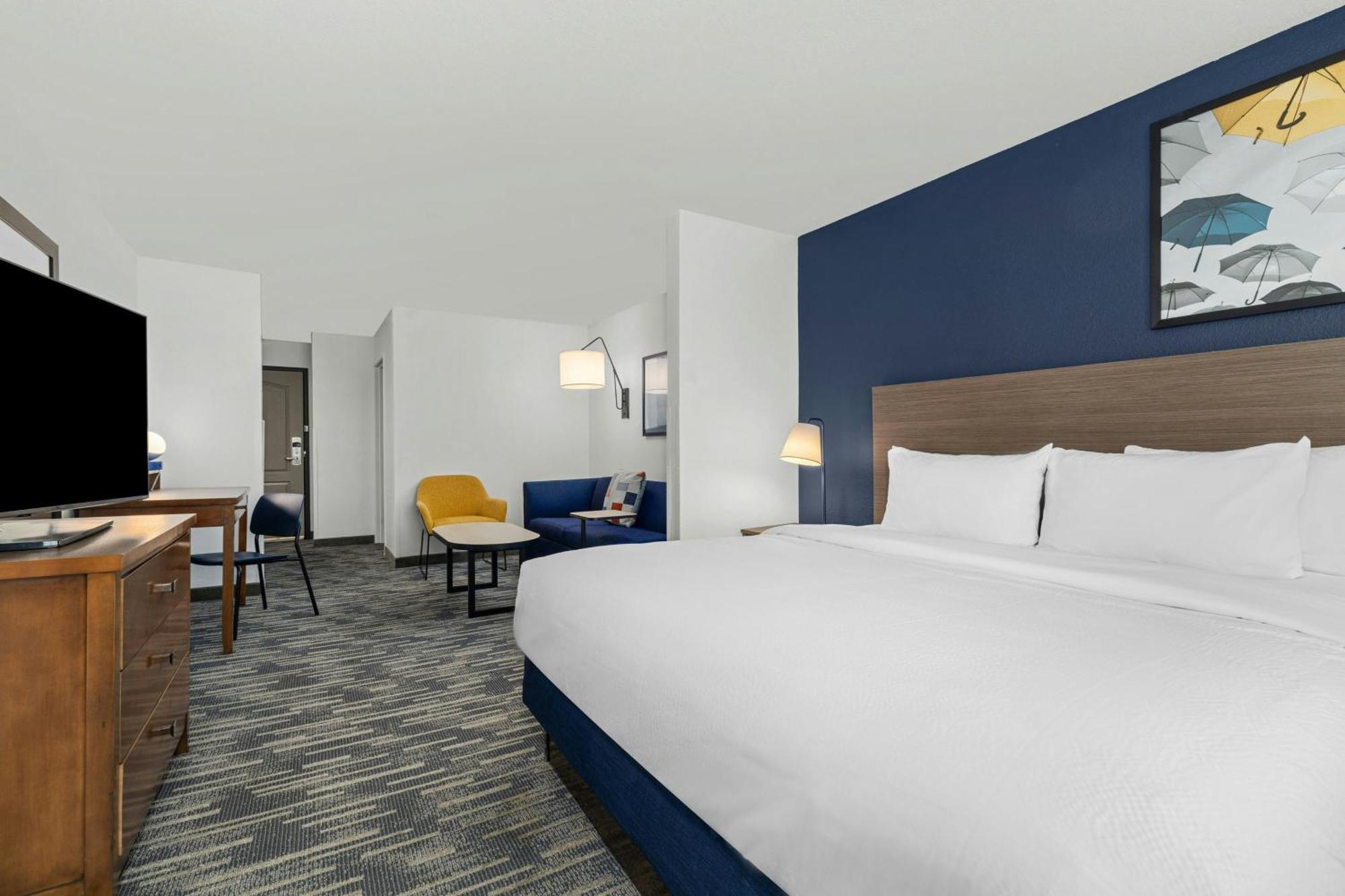 King Suite with Sofa Bed