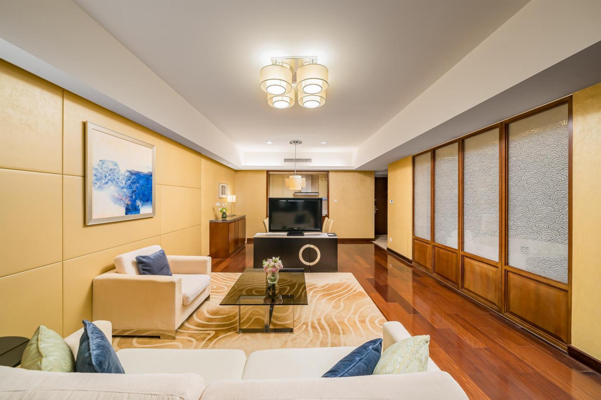 Family Exclusive | One-Bedroom Apartment - Three Beds