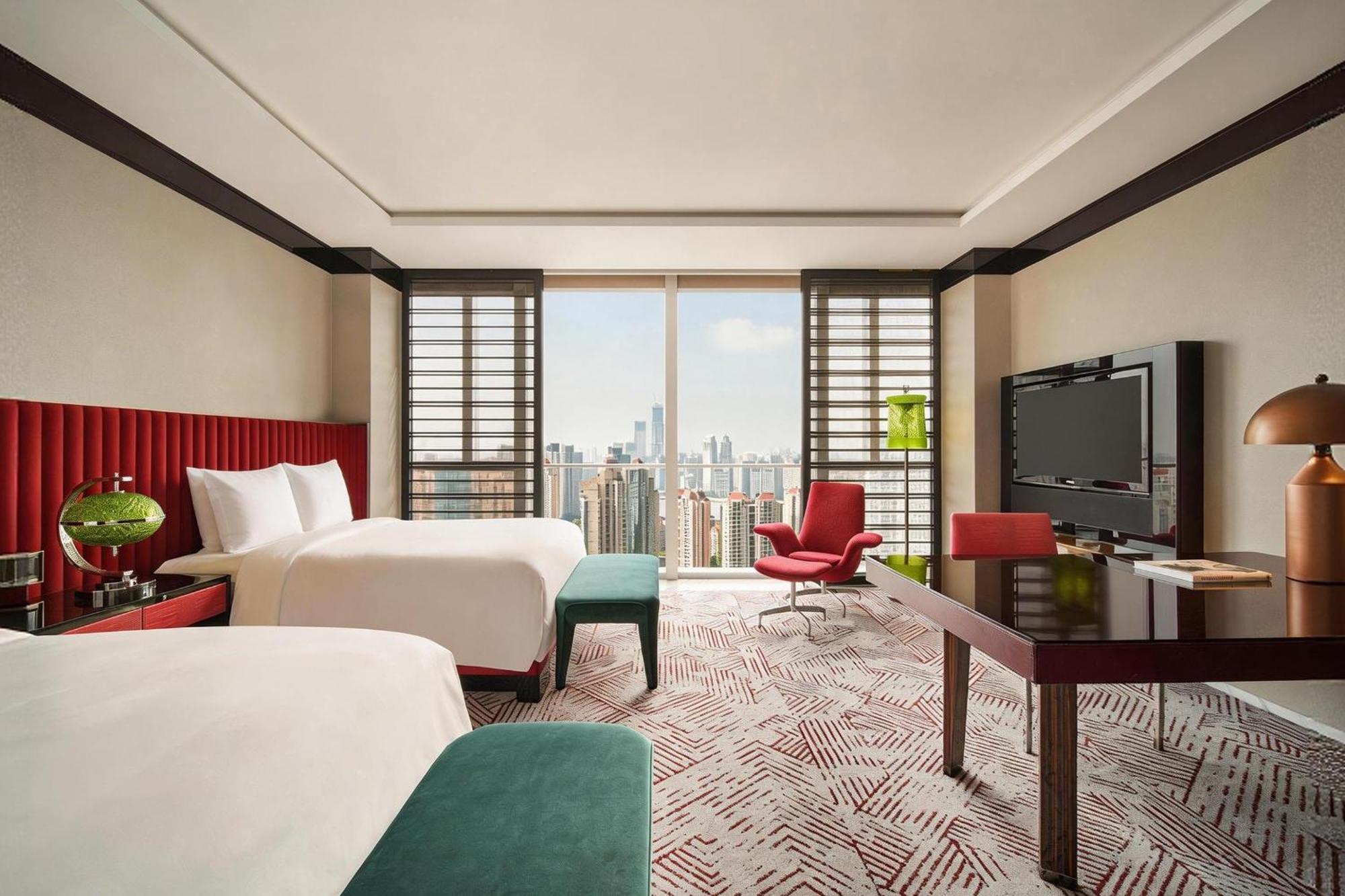 Club Twin Room City View