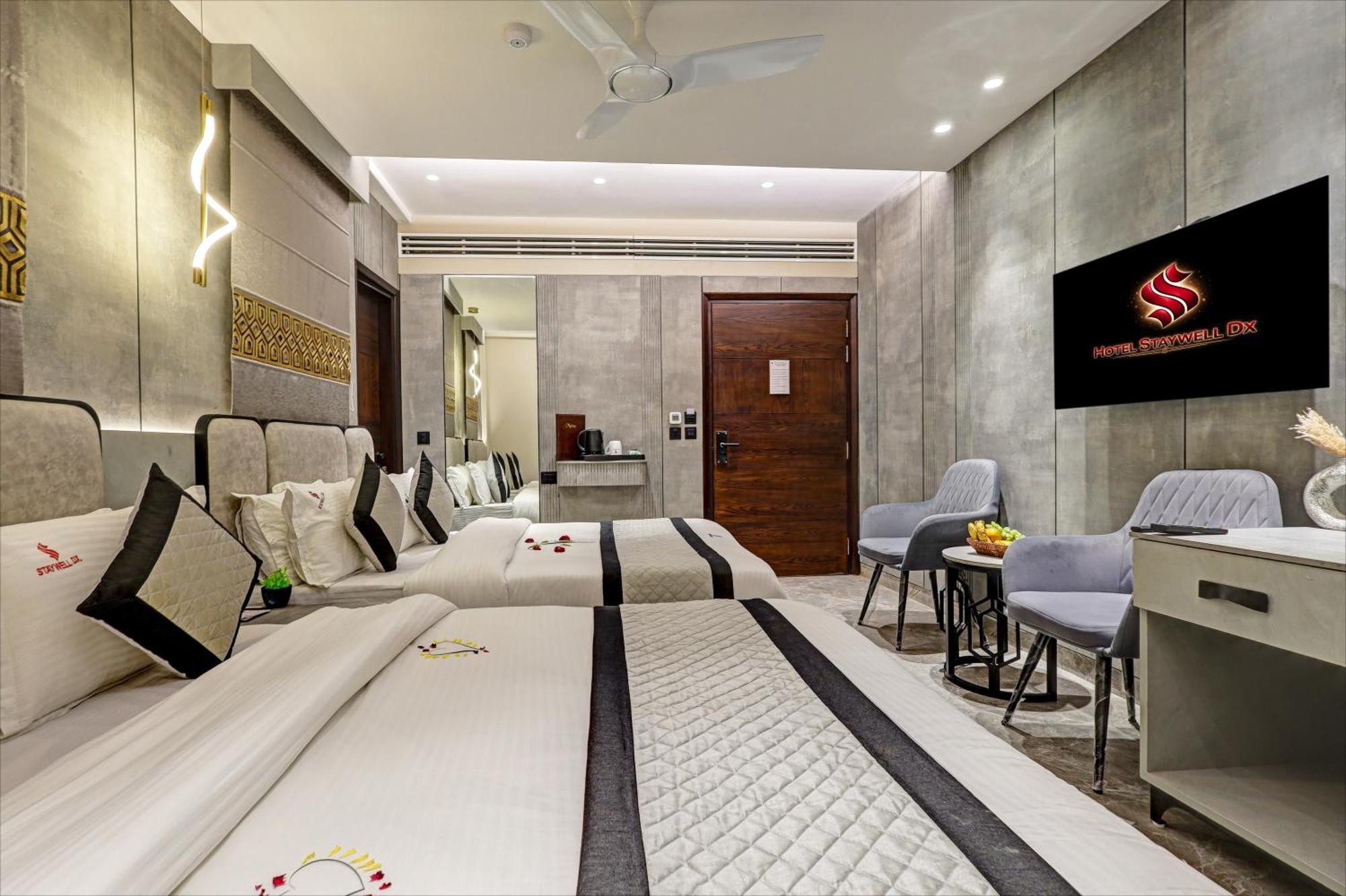 Deluxe Family Room