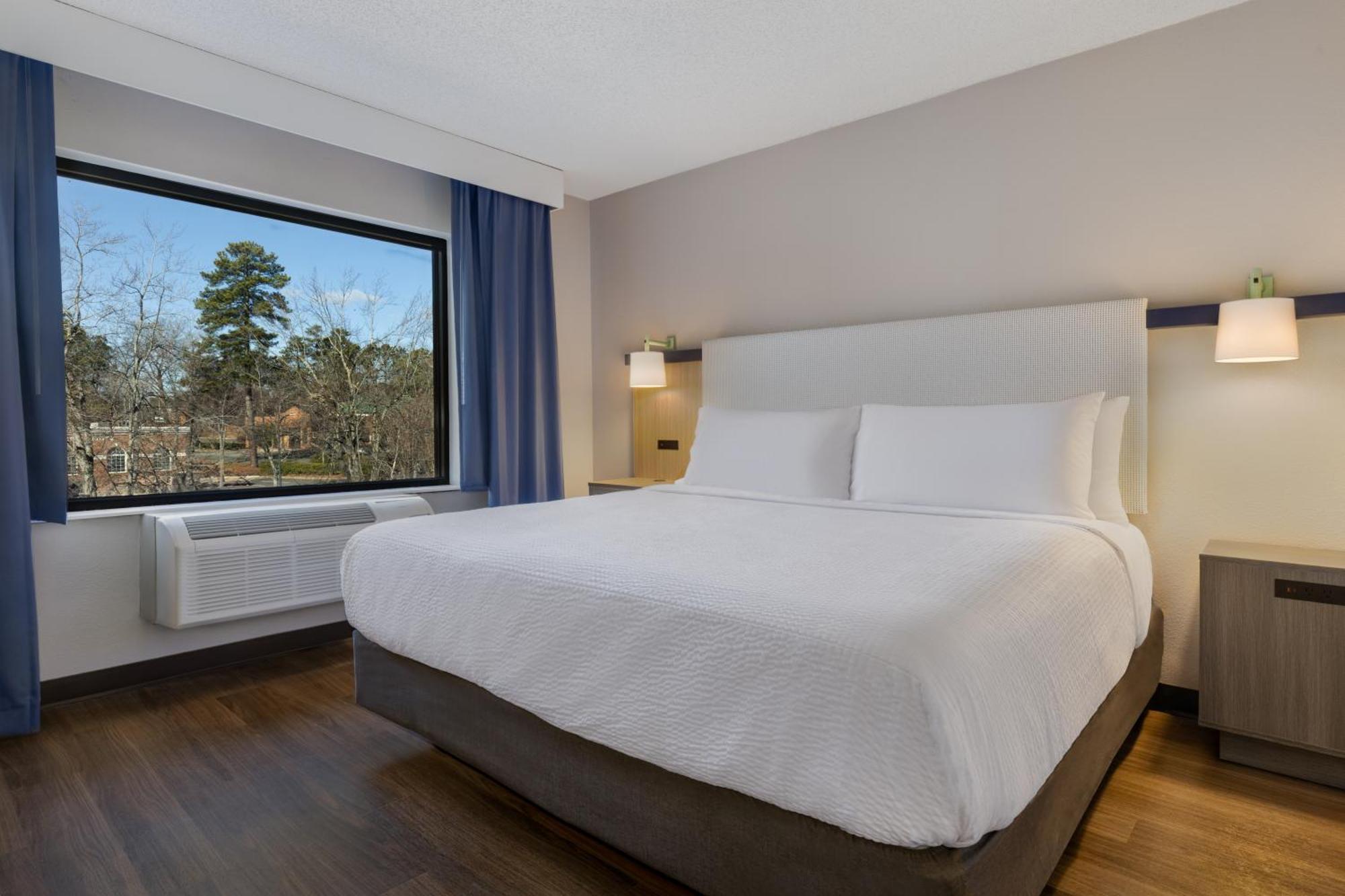 King Room - Non-Smoking