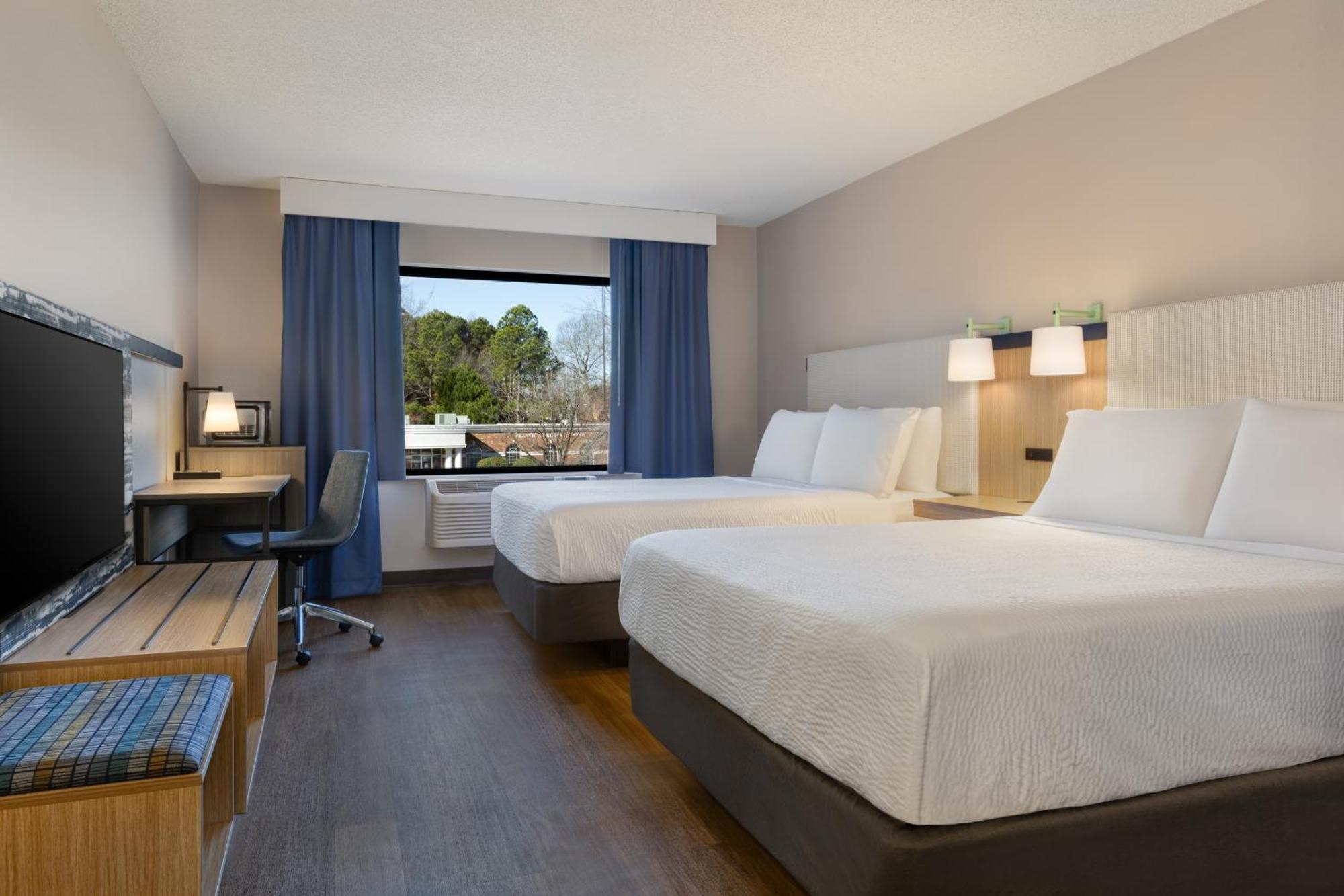 Queen Room with Two Queen Beds - Non-Smoking
