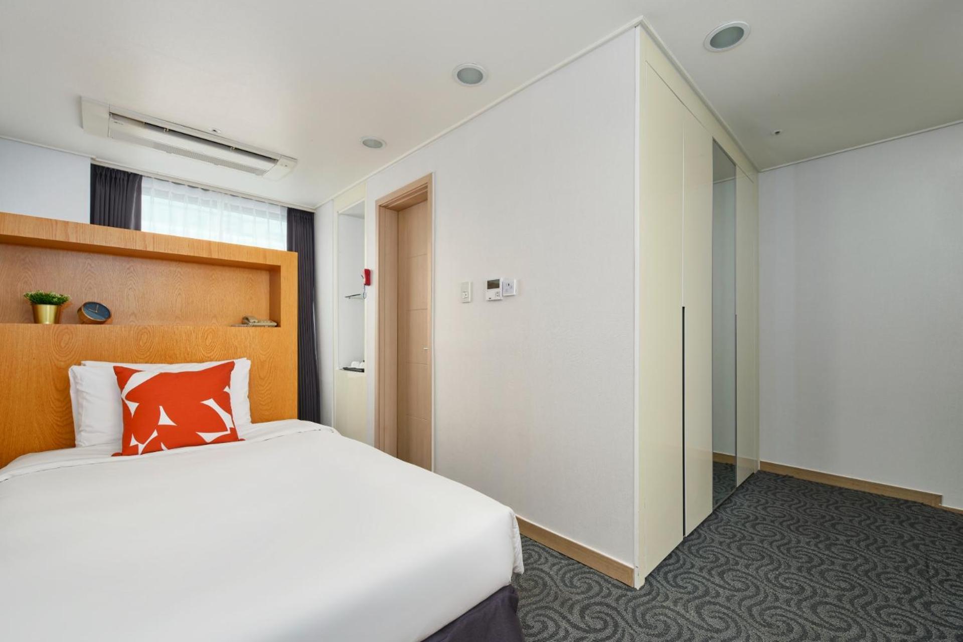 Superior Single Room