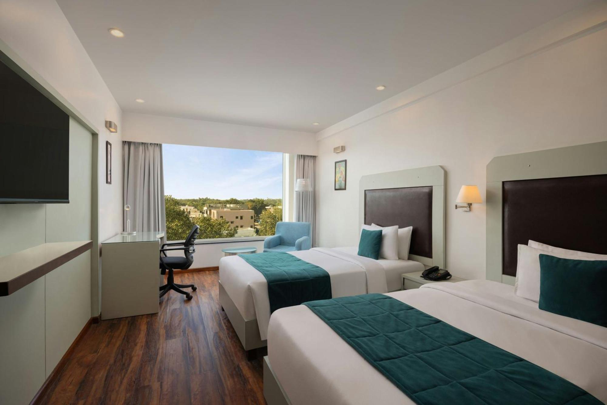 Winter Green Twin Room with Limited View