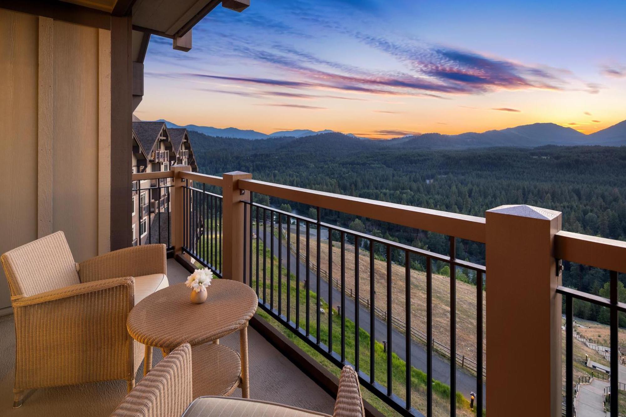 Lodge One-Bedroom Suite, River View (Newly Renovated)