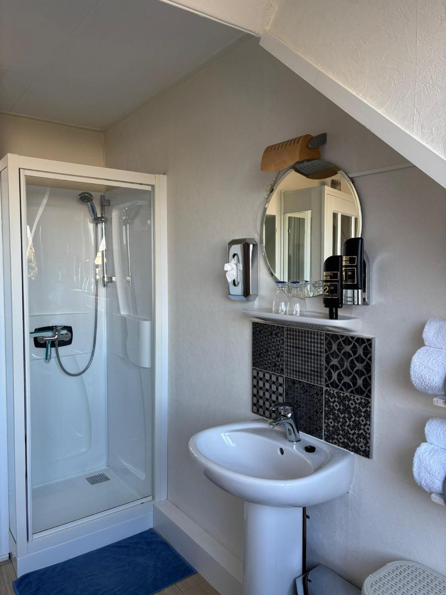 Twin Room Bathroom