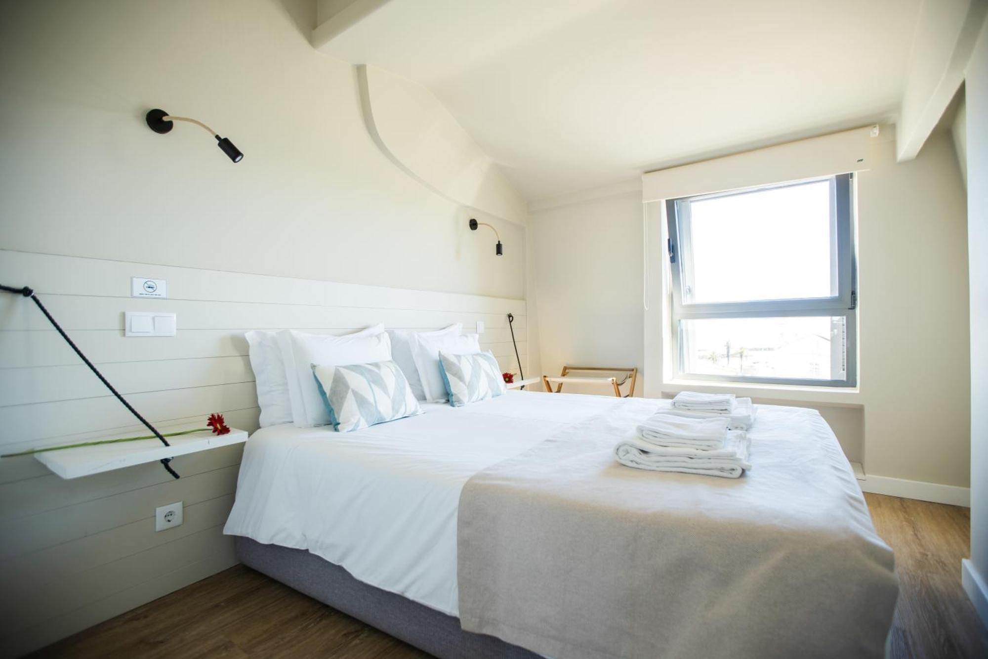One-Bedroom Apartment Sea View