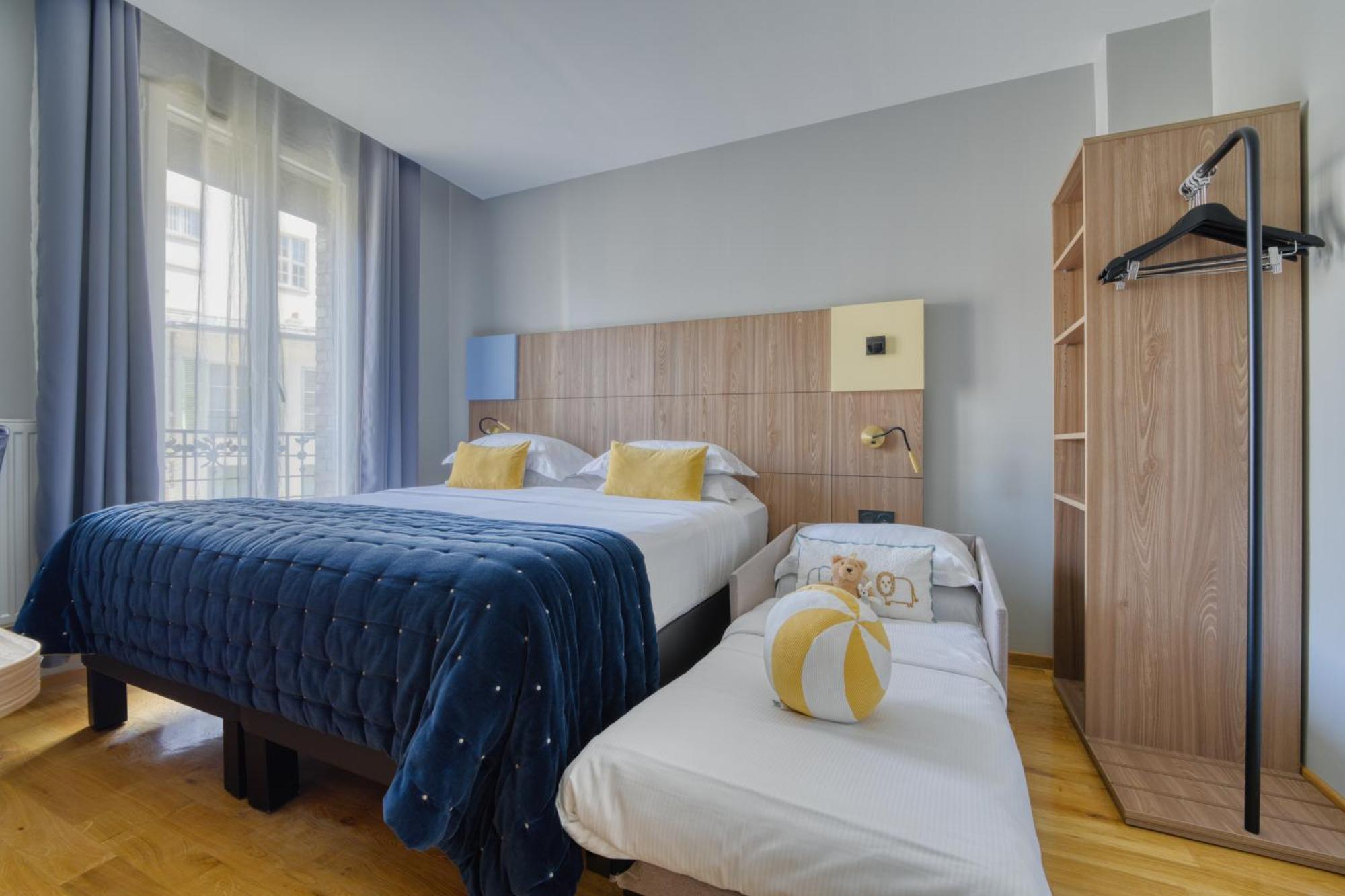 Double Room Sofa Bed