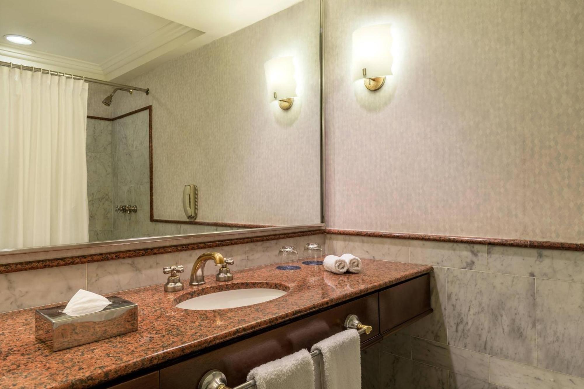 Classic Twin Room Pool Access