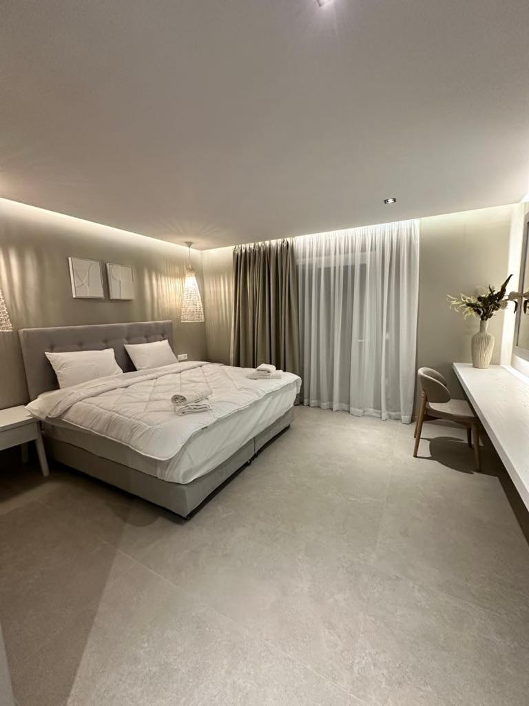 Junior Suite with Mountain View