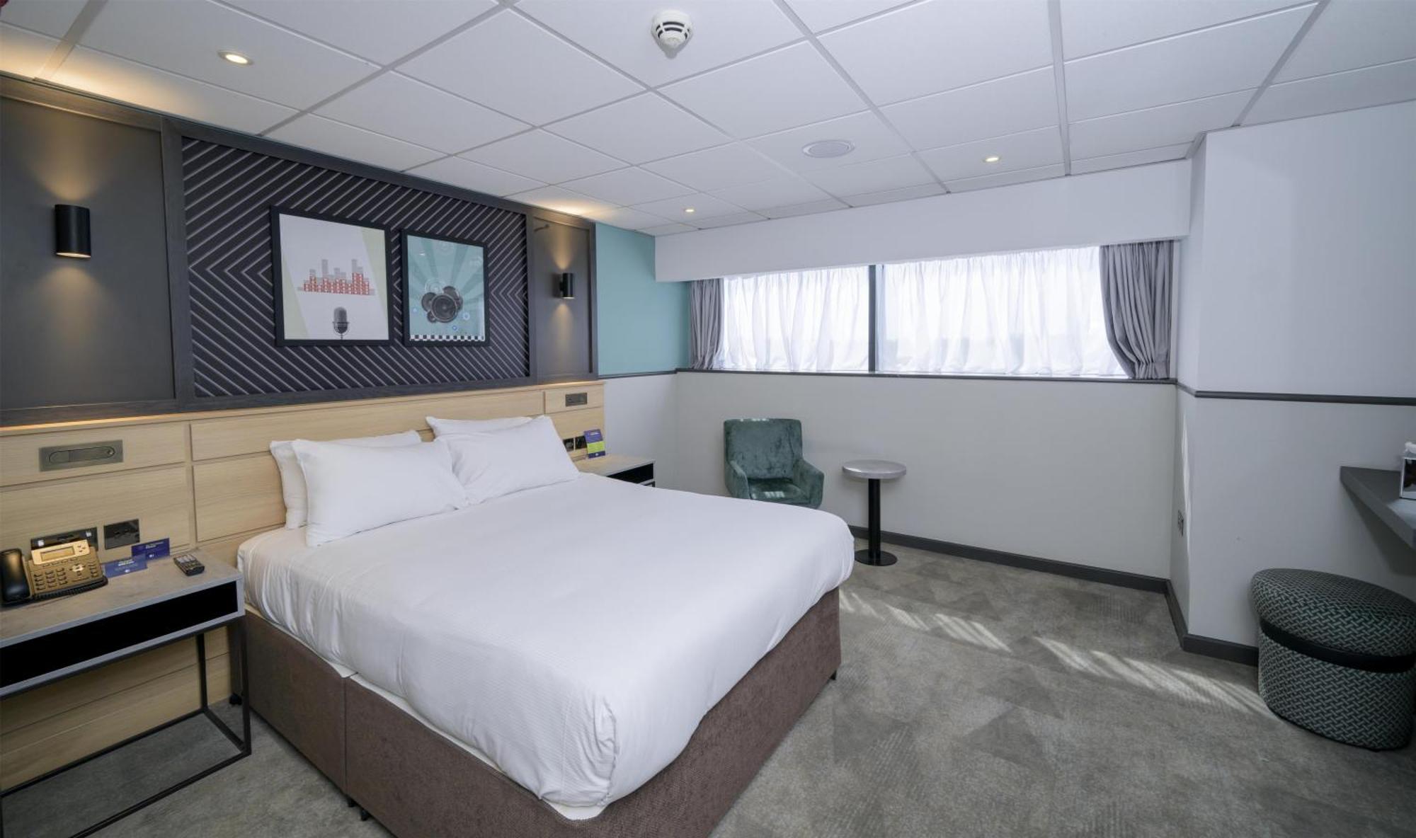 Queen Room